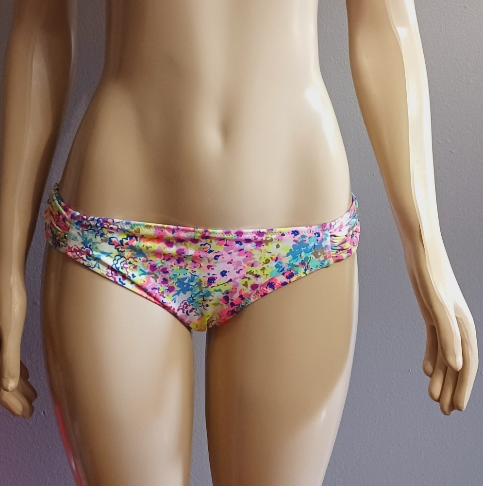 Victoria's Secret NWOT 2pc abstract Floral Bikini top Ana d bottom Never Used - Picture 3 of 12